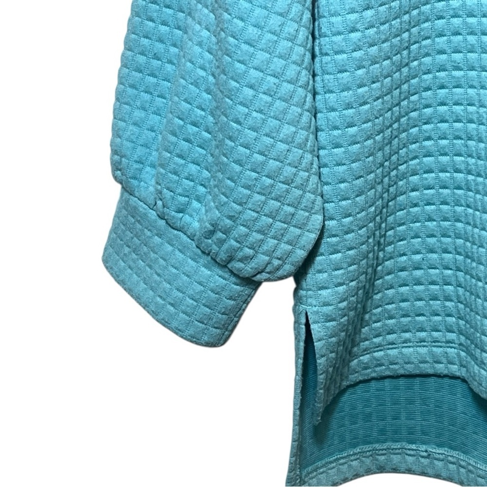 Chico’s Women's Zenergy® Jacquard Bubble-Sleeve Top Size 1 - Picture 5 of 10